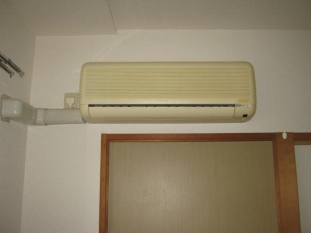 エアコンの交換工事　リフォーム　業務用　家庭用　壁かけ　天井